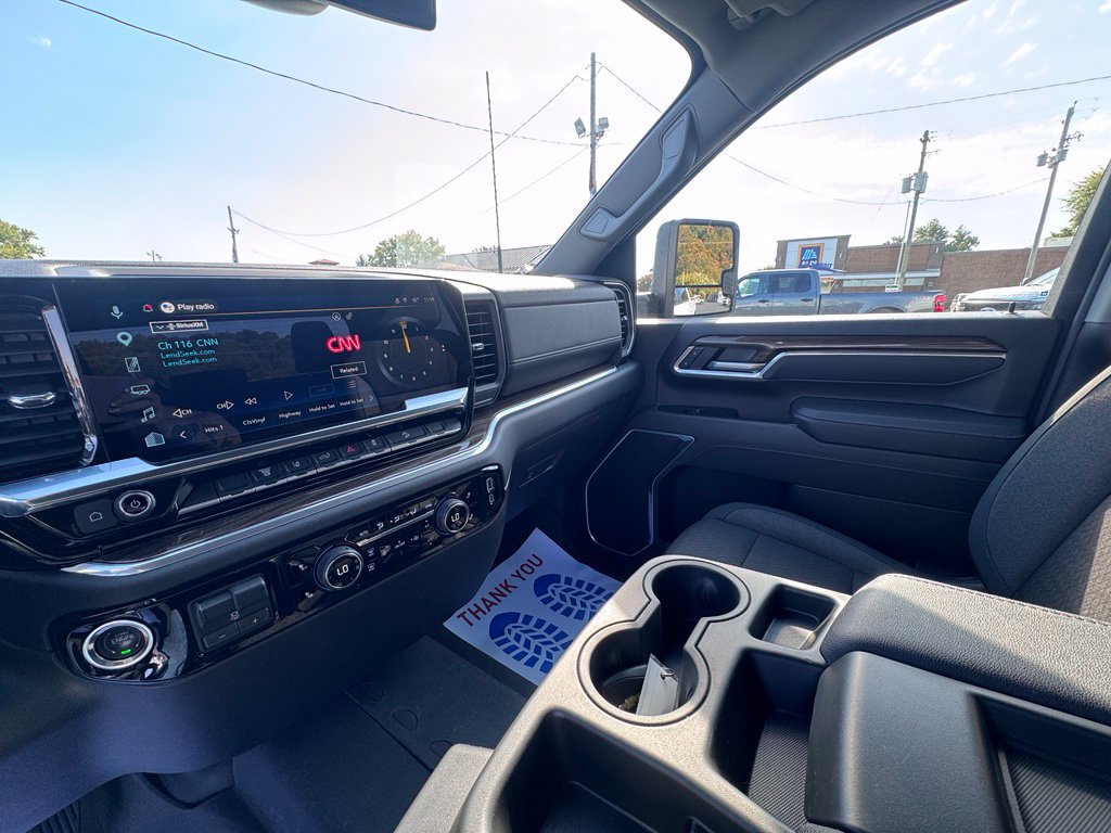 Used 2026 Chevrolet Silverado 2500 LT AWD/4WD image 28