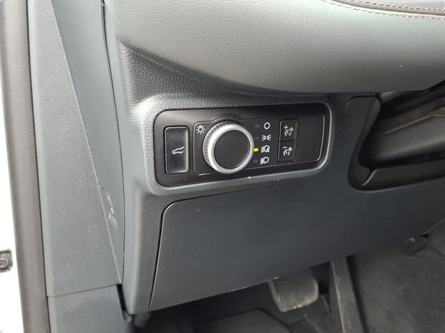 Certified 2025 Ford Explorer Active image 18