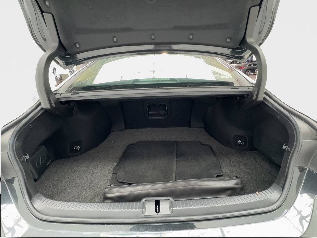 Used 2022 Lexus ES 250 w/ Accessory Package AWD/4WD image 17