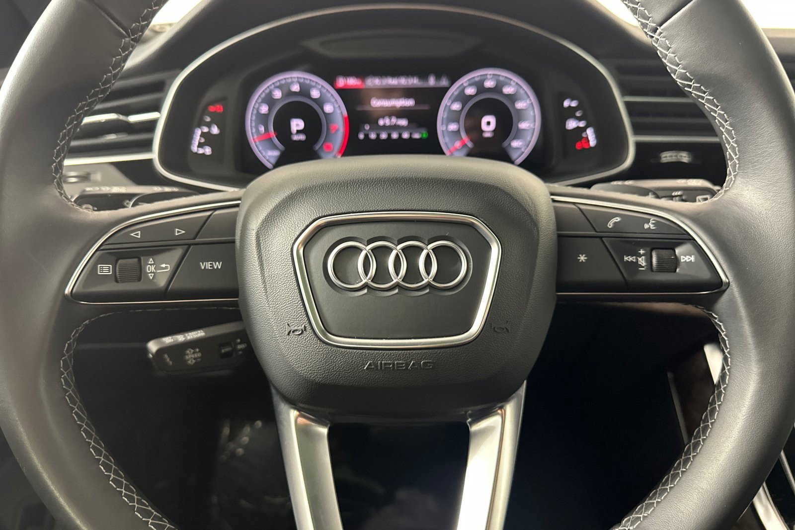 Used 2022 Audi Q8 Premium Plus w/ Premium Plus Package image 22