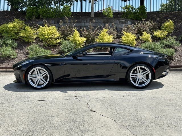 Used 2024 Aston Martin DB12 image 19