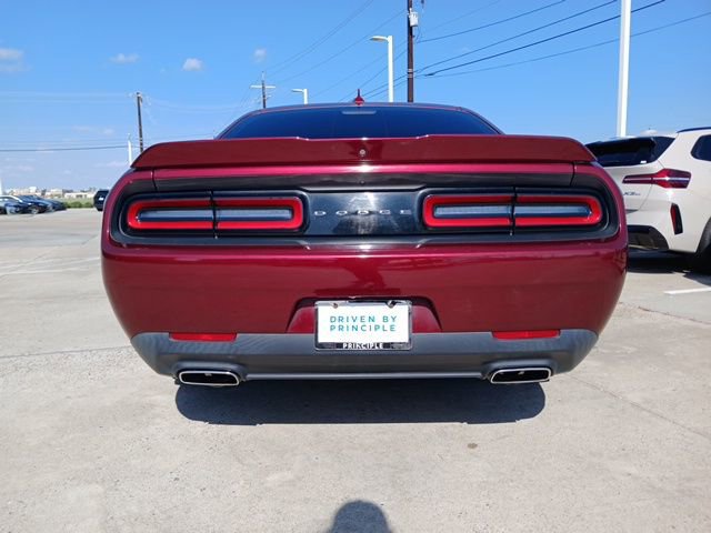 Used 2020 Dodge Challenger SXT image 8