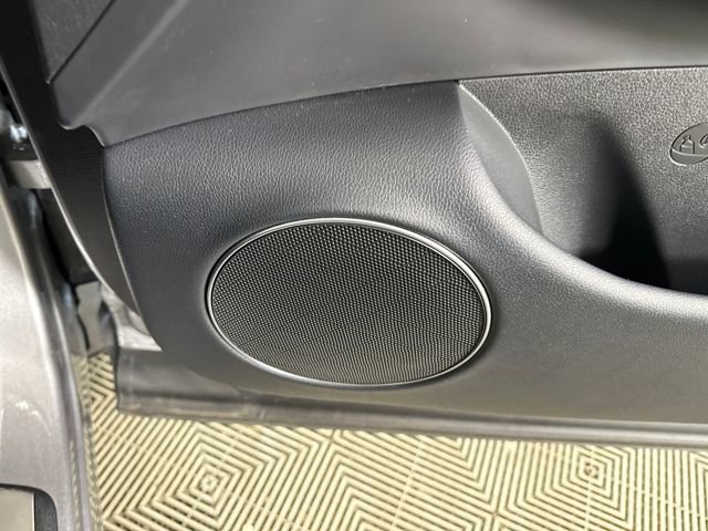 Used 2025 Genesis GV70 2.5T image 29