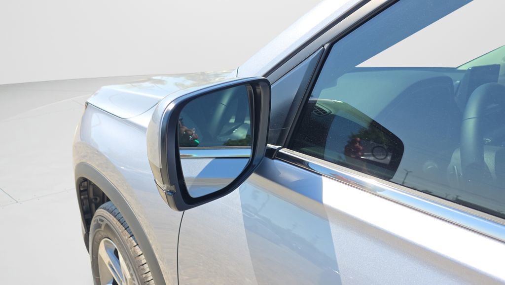 Used 2025 Honda Pilot EX-L image 27