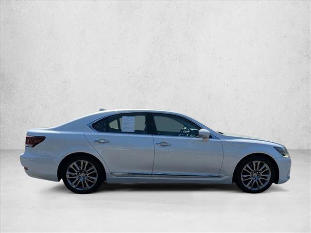 Used 2017 Lexus LS 460 w/ Comfort Package image 4