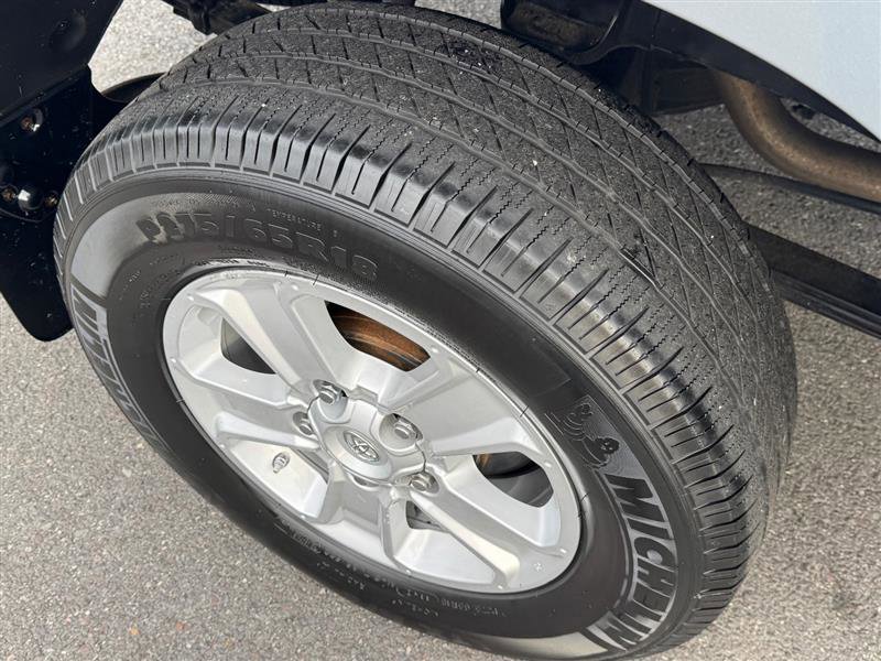 Used 2019 Toyota Tundra SR5 w/ Convenience Package image 31