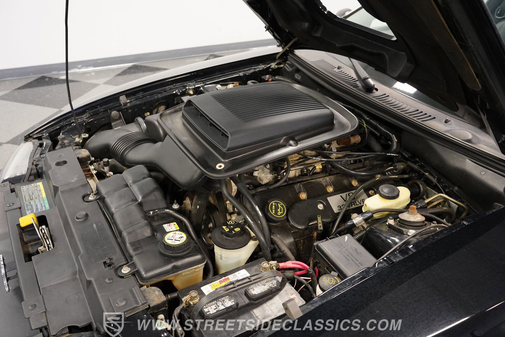 Used 2003 Ford Mustang Mach 1 RWD image 33