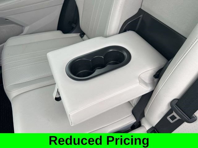 Used 2024 Volkswagen Tiguan Wolfsburg Edition AWD/4WD image 31