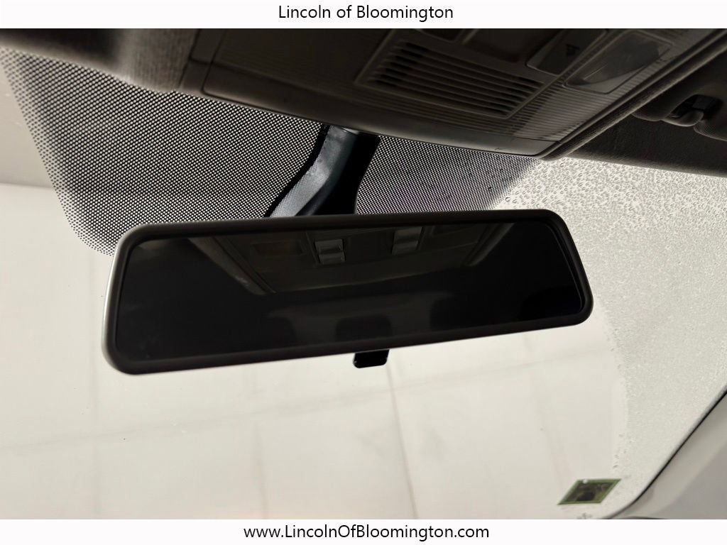 Used 2018 Volkswagen Tiguan SE image 60