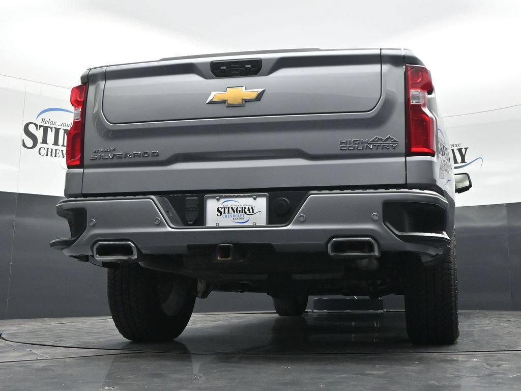 Certified 2024 Chevrolet Silverado 1500 High Country w/ Technology Package AWD/4WD image 34