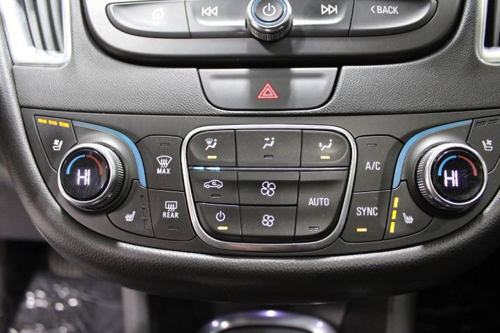 Used 2018 Chevrolet Malibu Premier w/ Premier Sun and Wheel Package image 36