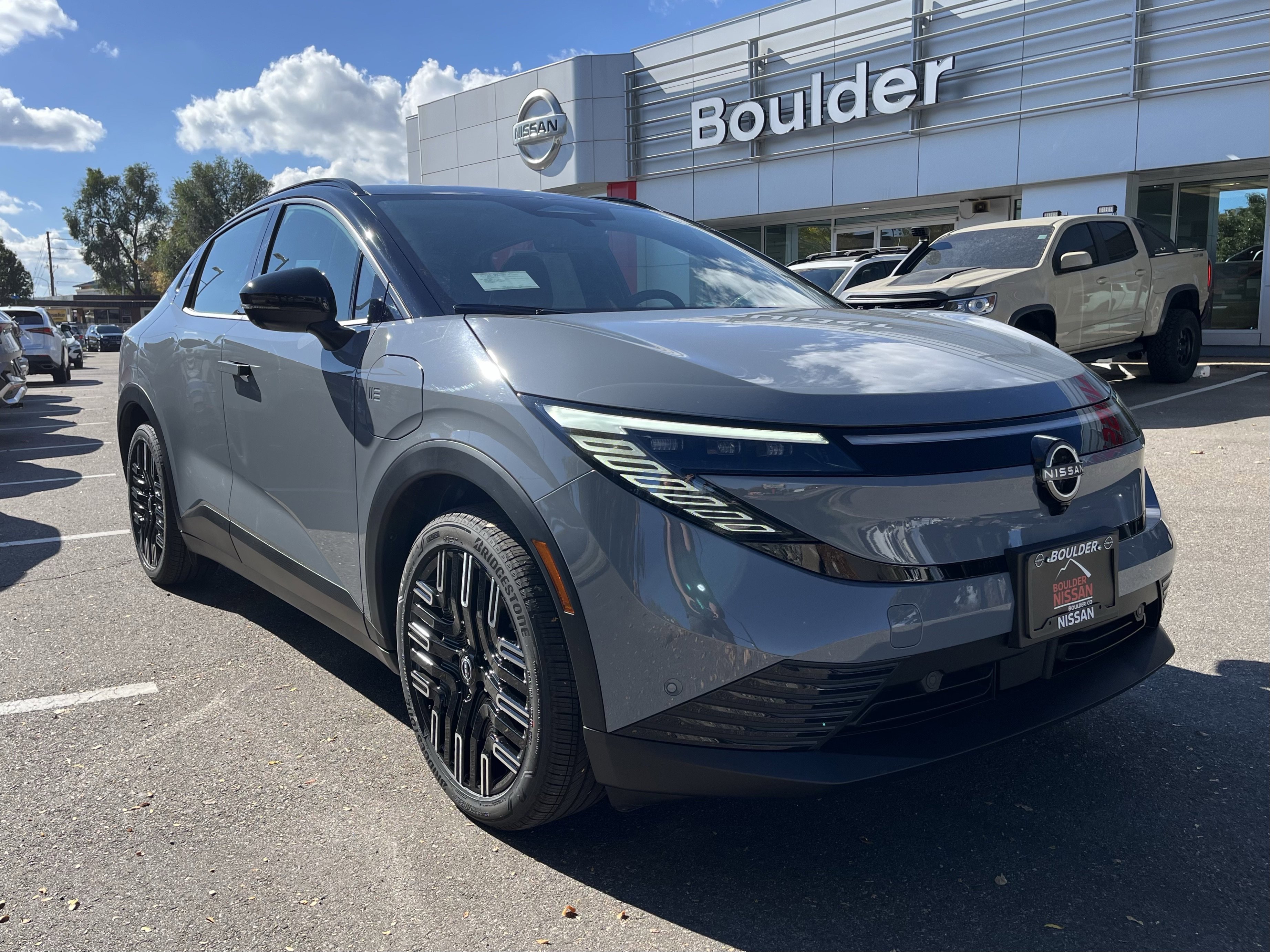 New 2026 Nissan Leaf Platinum+ w/ Cargo Package (Platinum+) image 2