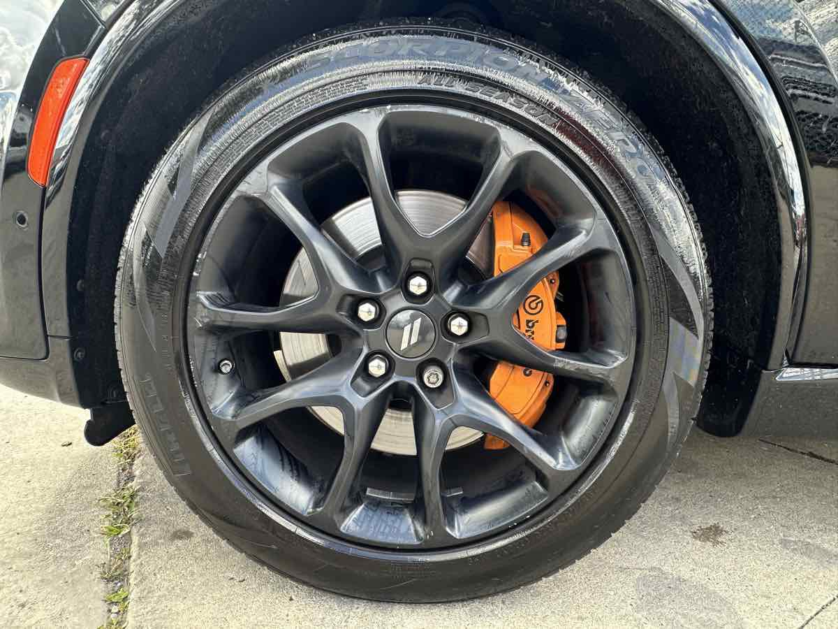 Used 2023 Dodge Durango R/T w/ Hemi Orange Plus Package AWD/4WD image 12