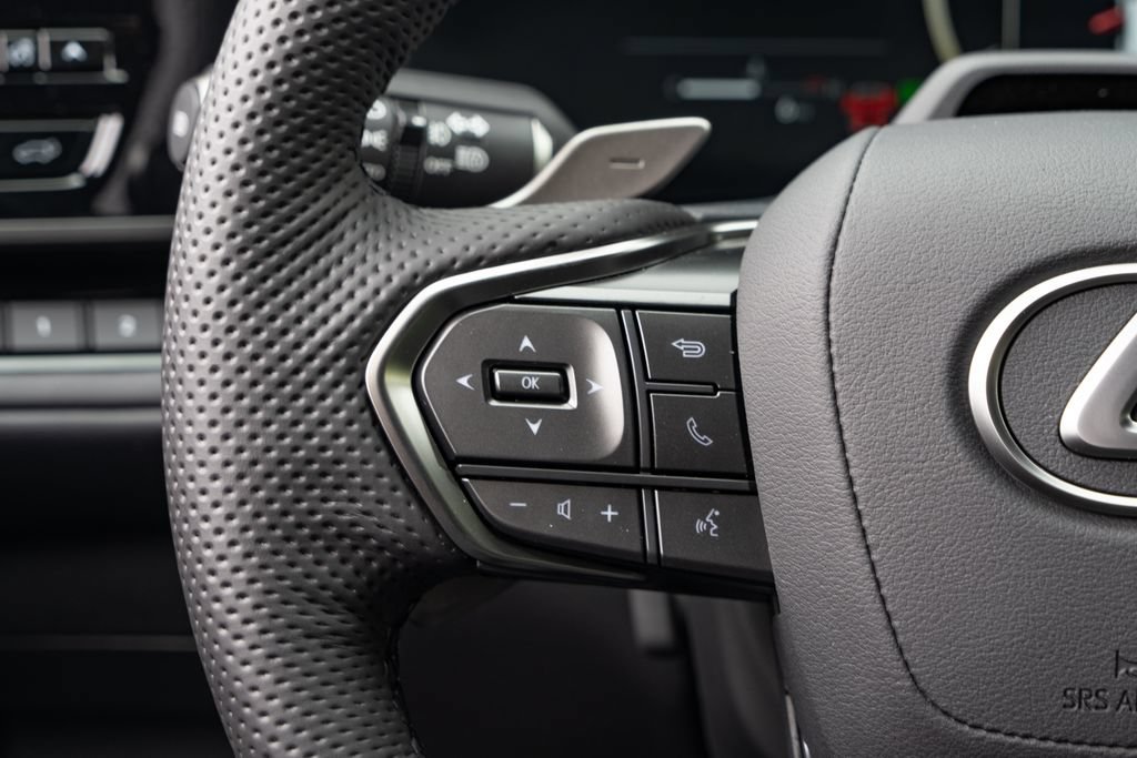 New 2026 Lexus TX 500h AWD w/ Technology Package image 28