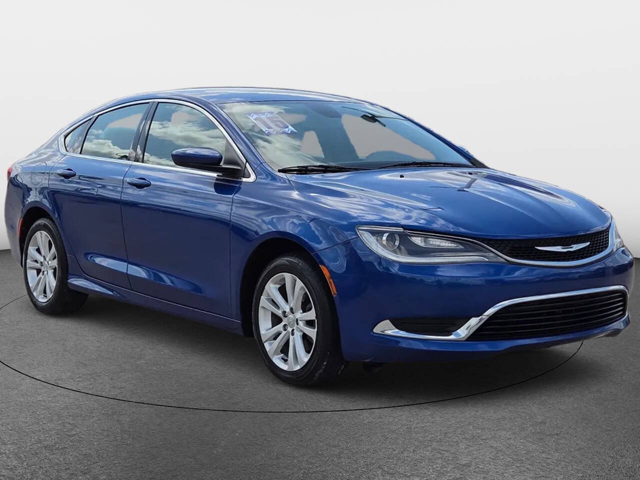 Used 2015 Chrysler 200 Limited FWD image 2