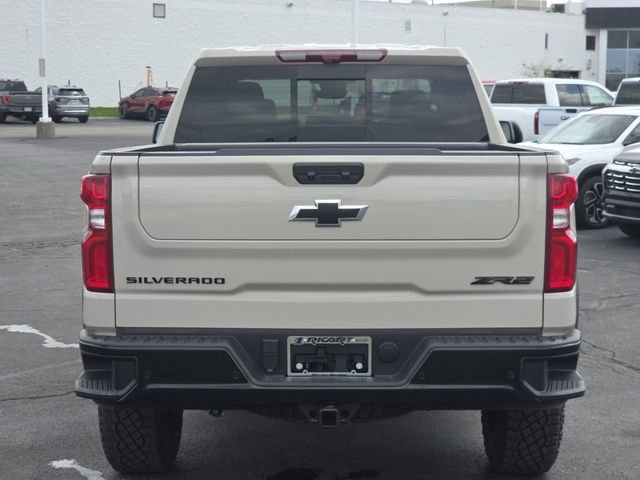 New 2026 Chevrolet Silverado 1500 ZR2 w/ Dark Appearance Package AWD/4WD image 23