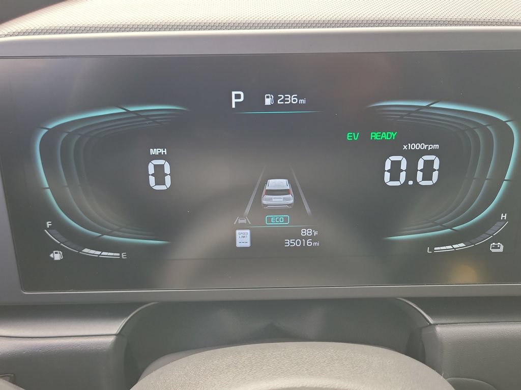 Certified 2025 Kia Niro LX FWD image 13