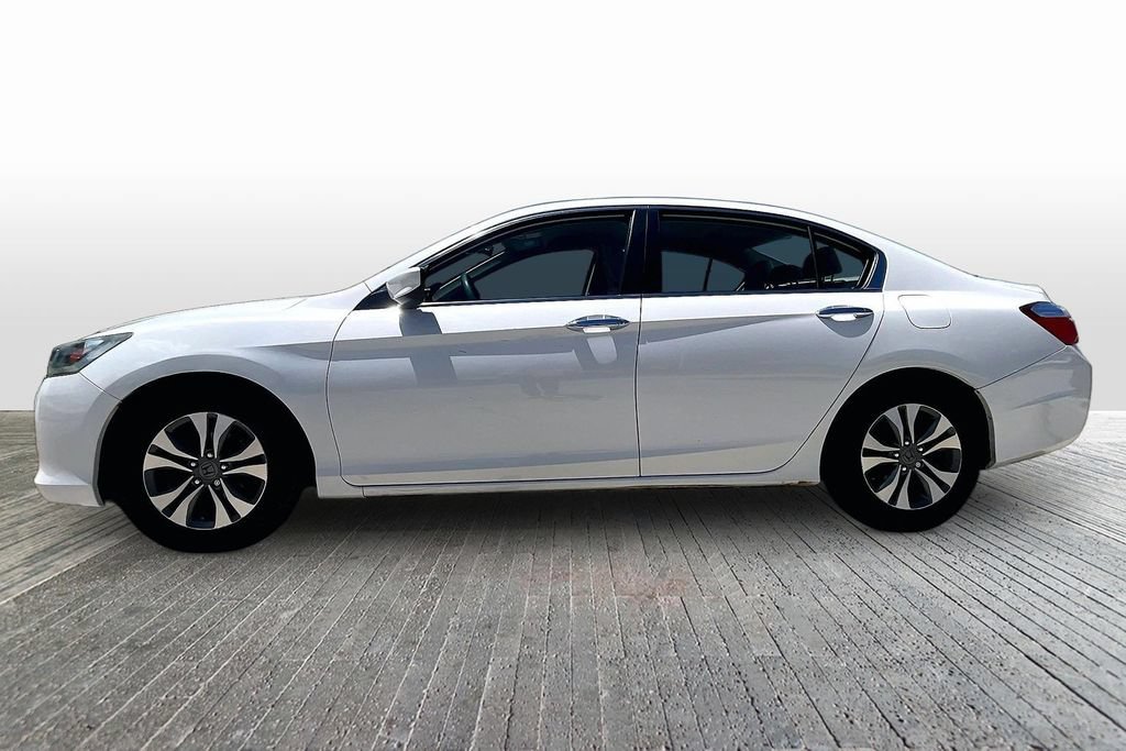 Used 2013 Honda Accord LX image 4