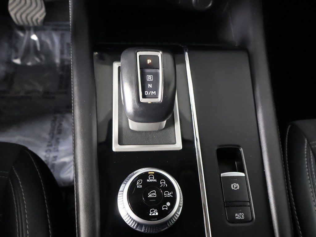 Used 2024 Mitsubishi Outlander SE Black Edition image 49