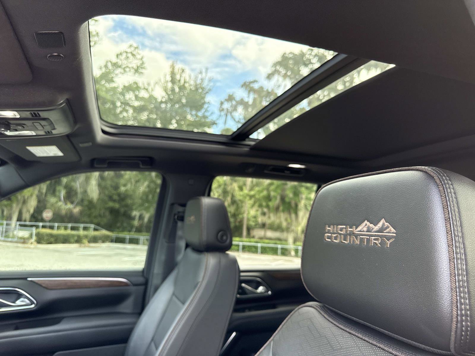 Used 2023 Chevrolet Tahoe High Country image 37