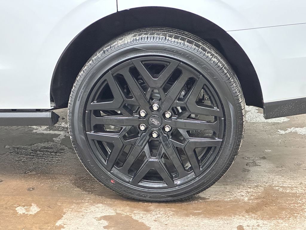 New 2026 Ford Expedition Platinum w/ Stealth Performance Package image 51