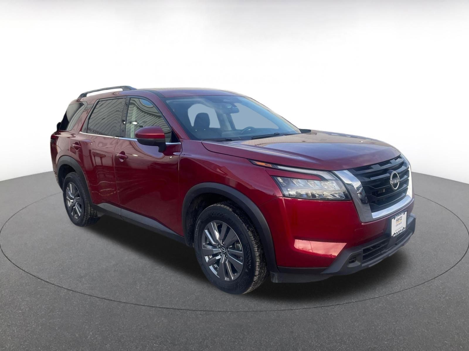 Used 2025 Nissan Pathfinder SV