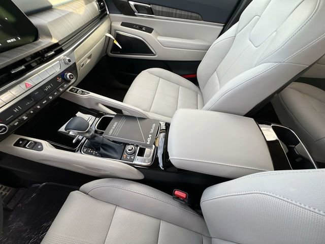 Used 2024 Kia Telluride SX w/ Towing Package AWD/4WD image 25