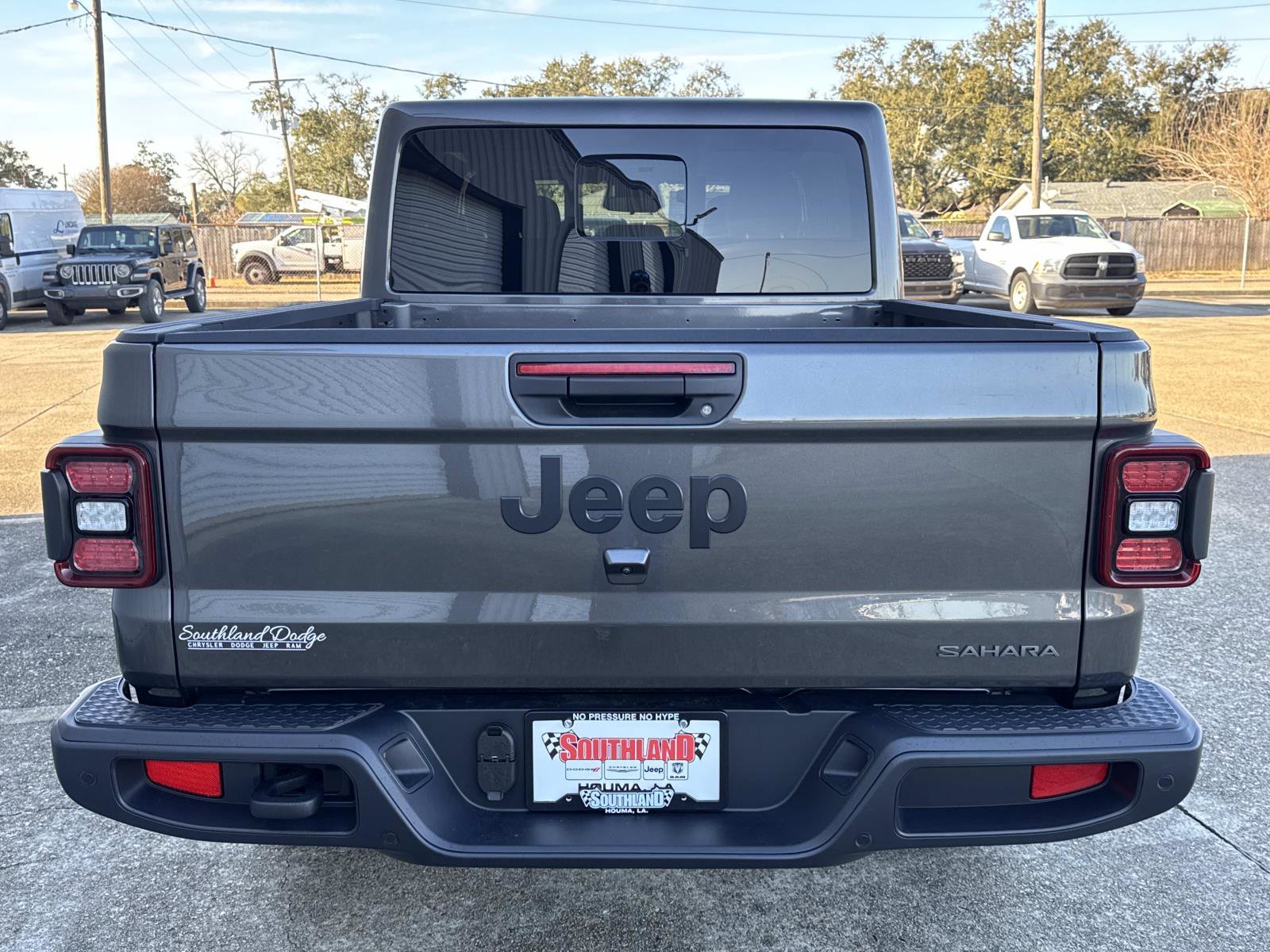 New 2026 Jeep Gladiator Sport AWD/4WD image 5