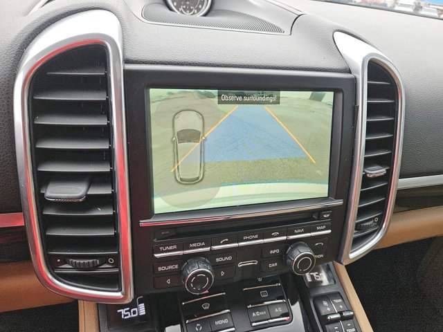 Used 2014 Porsche Cayenne Platinum Edition AWD/4WD image 20