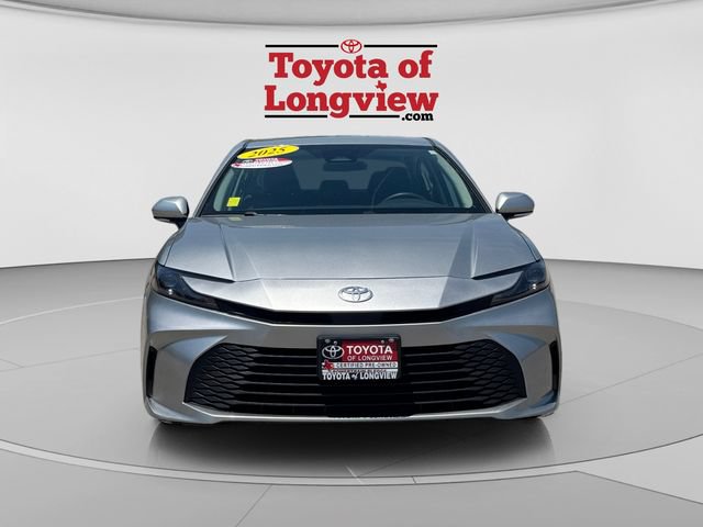 Used 2025 Toyota Camry LE FWD image 9