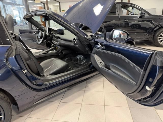 Certified 2025 MAZDA MX-5 Miata RF Grand Touring RWD image 16