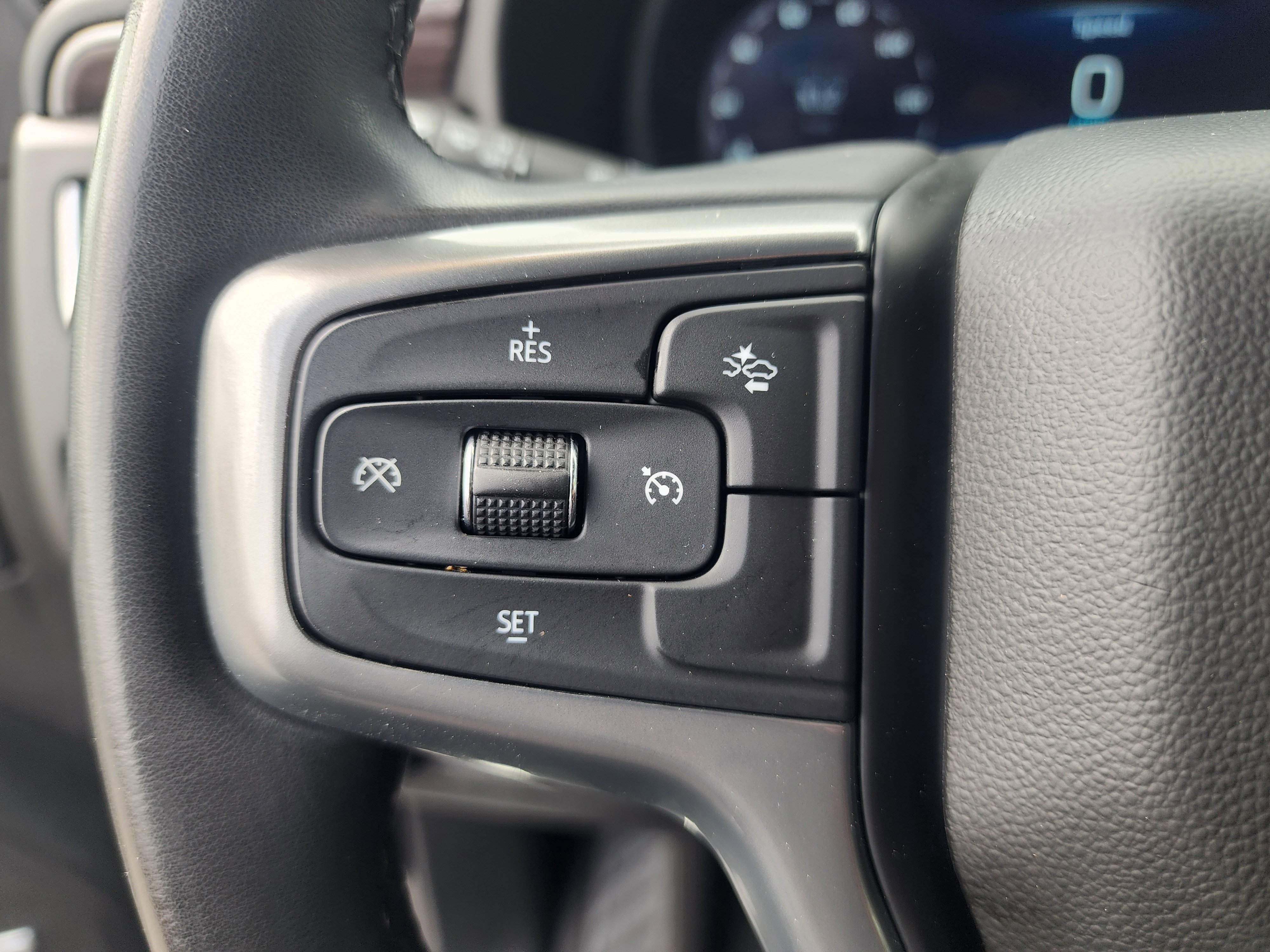Used 2024 Chevrolet Suburban LT AWD/4WD image 30