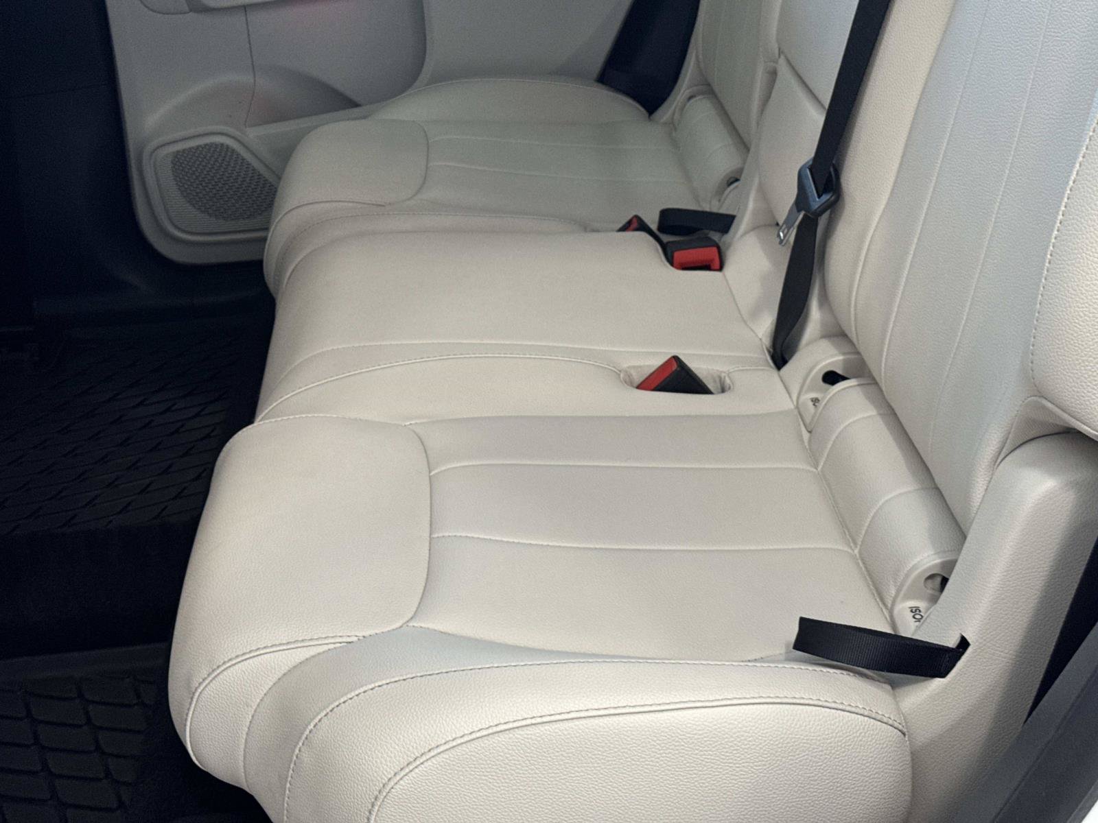 Certified 2023 Mercedes-Benz EQB 300 4MATIC image 5