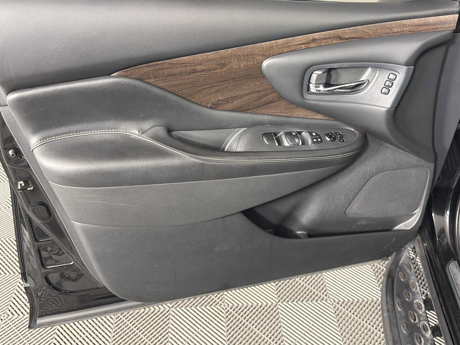 Used 2019 Nissan Murano Platinum AWD/4WD image 14