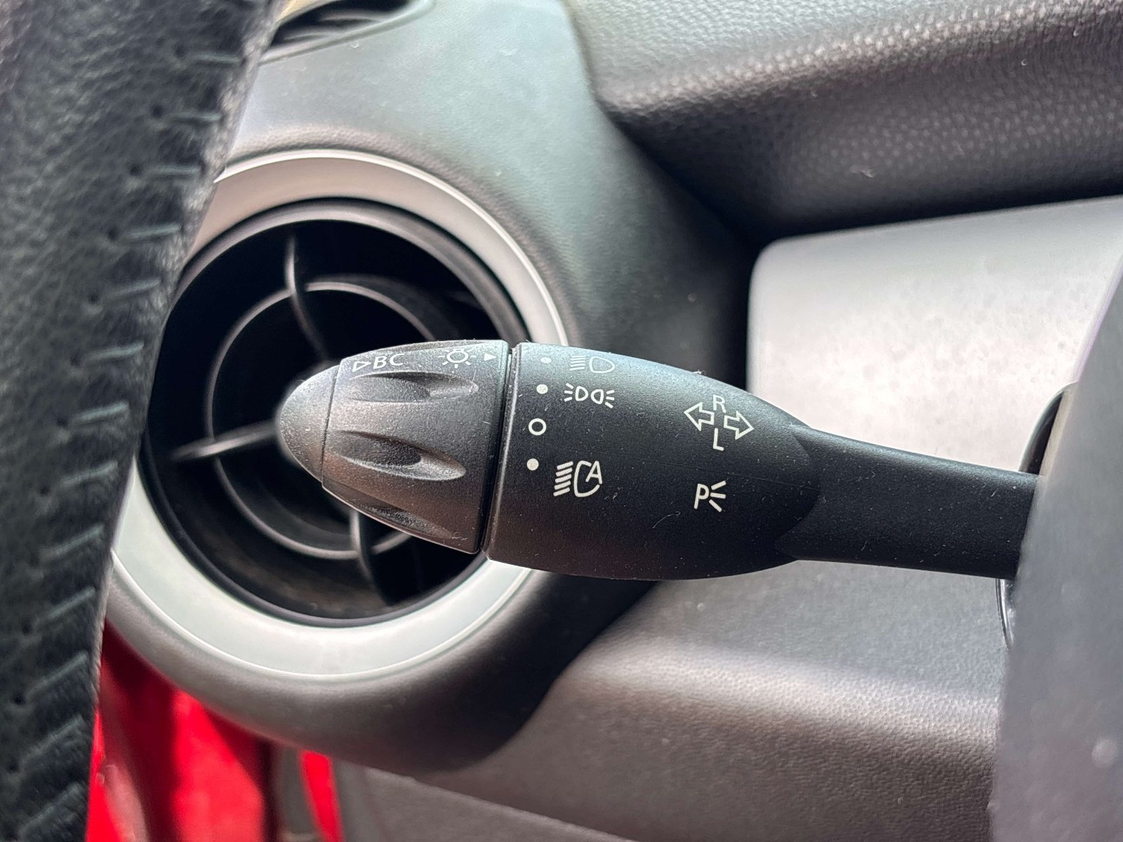 Used 2014 MINI Cooper Clubman FWD image 29