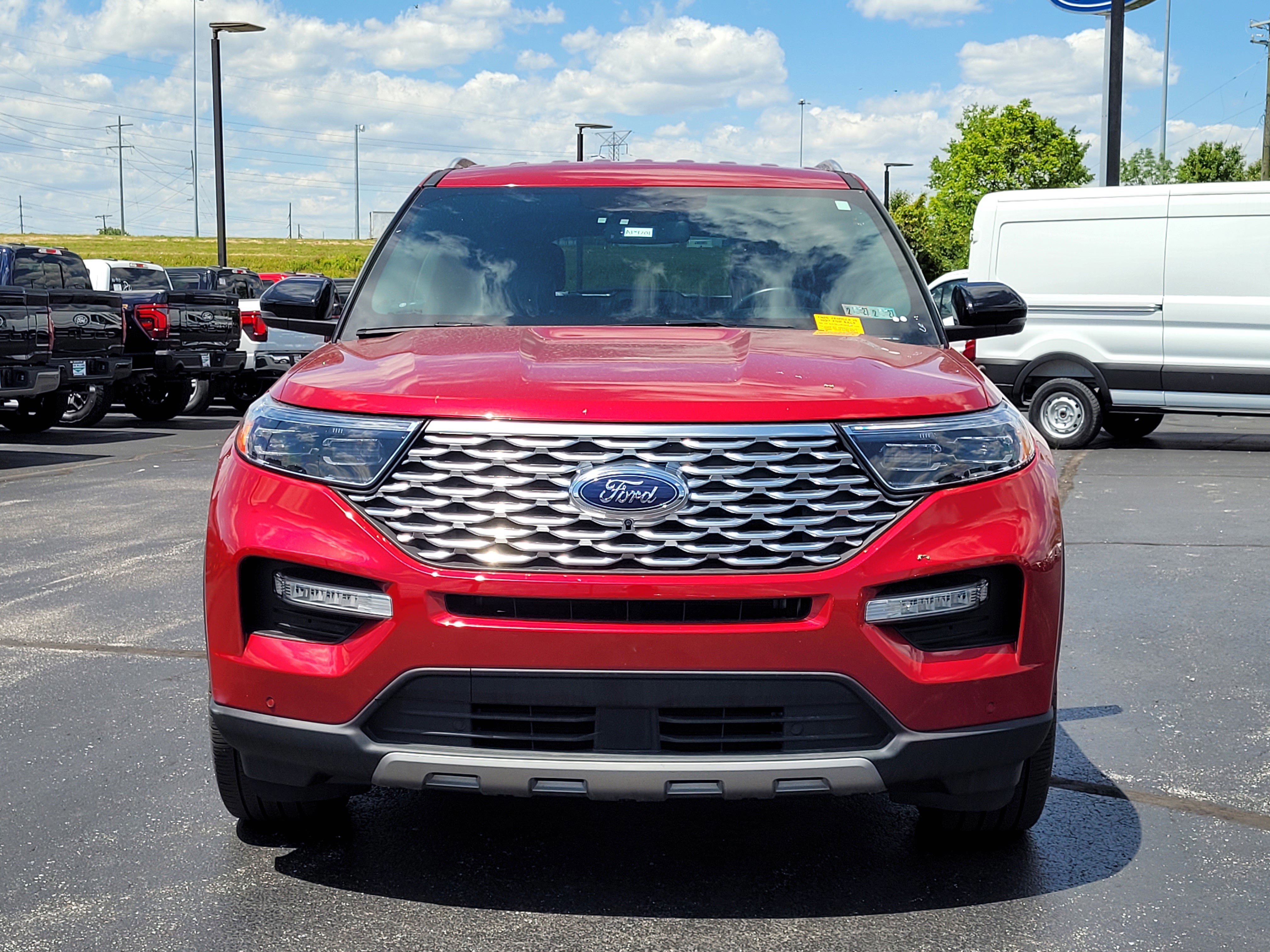 Used 2023 Ford Explorer Platinum w/ Equipment Group 601A AWD/4WD image 8