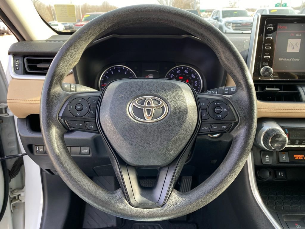 Used 2019 Toyota RAV4 XLE w/ Convenience Package image 13