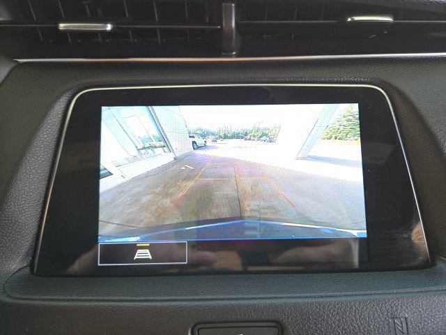Used 2021 Cadillac XT4 Premium Luxury w/ Sun And Sound Package AWD/4WD image 18