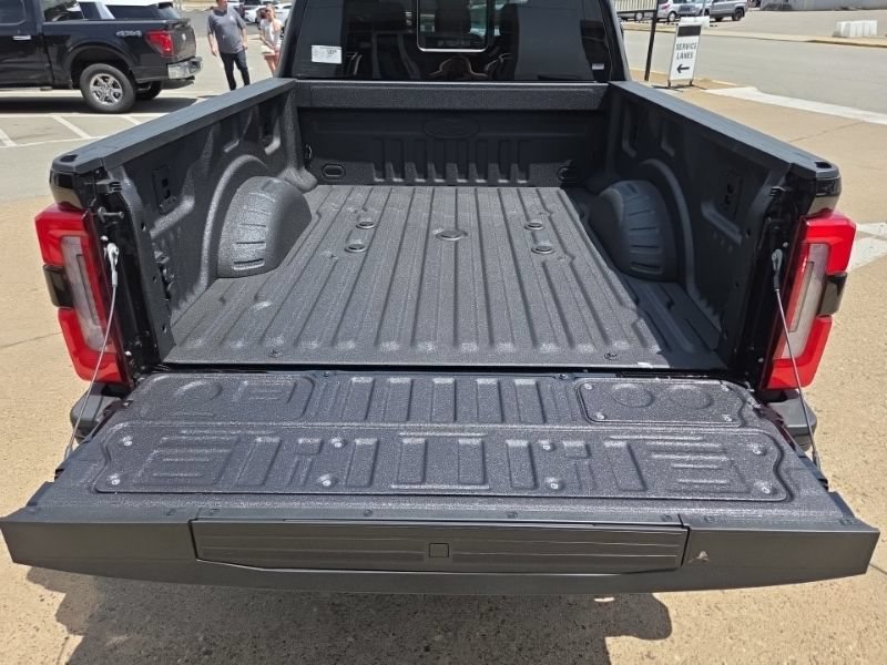 New 2026 Ford F250 Platinum AWD/4WD image 10