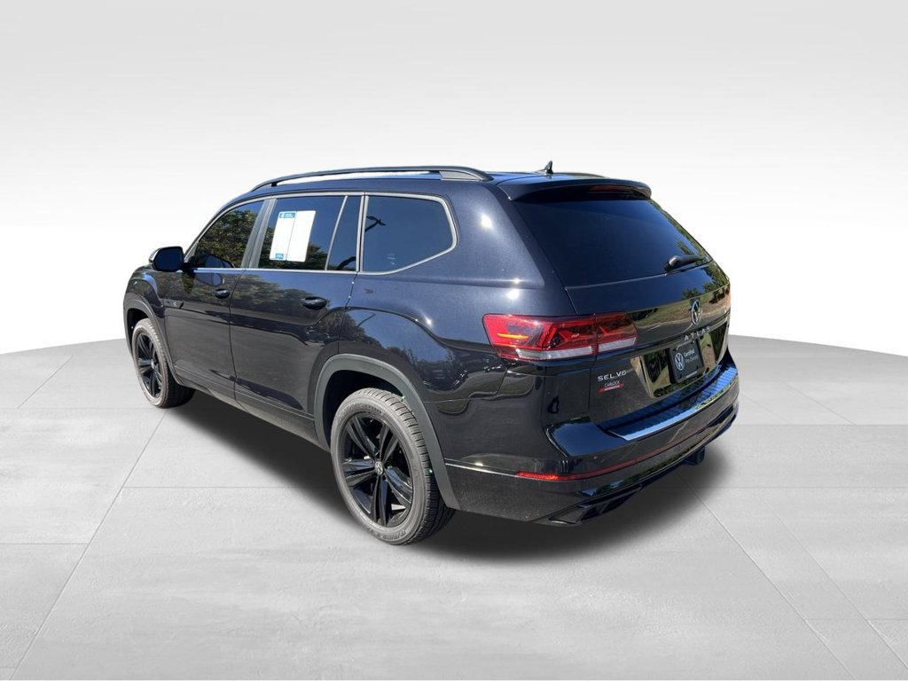 Used 2023 Volkswagen Atlas SEL R-Line AWD/4WD image 6