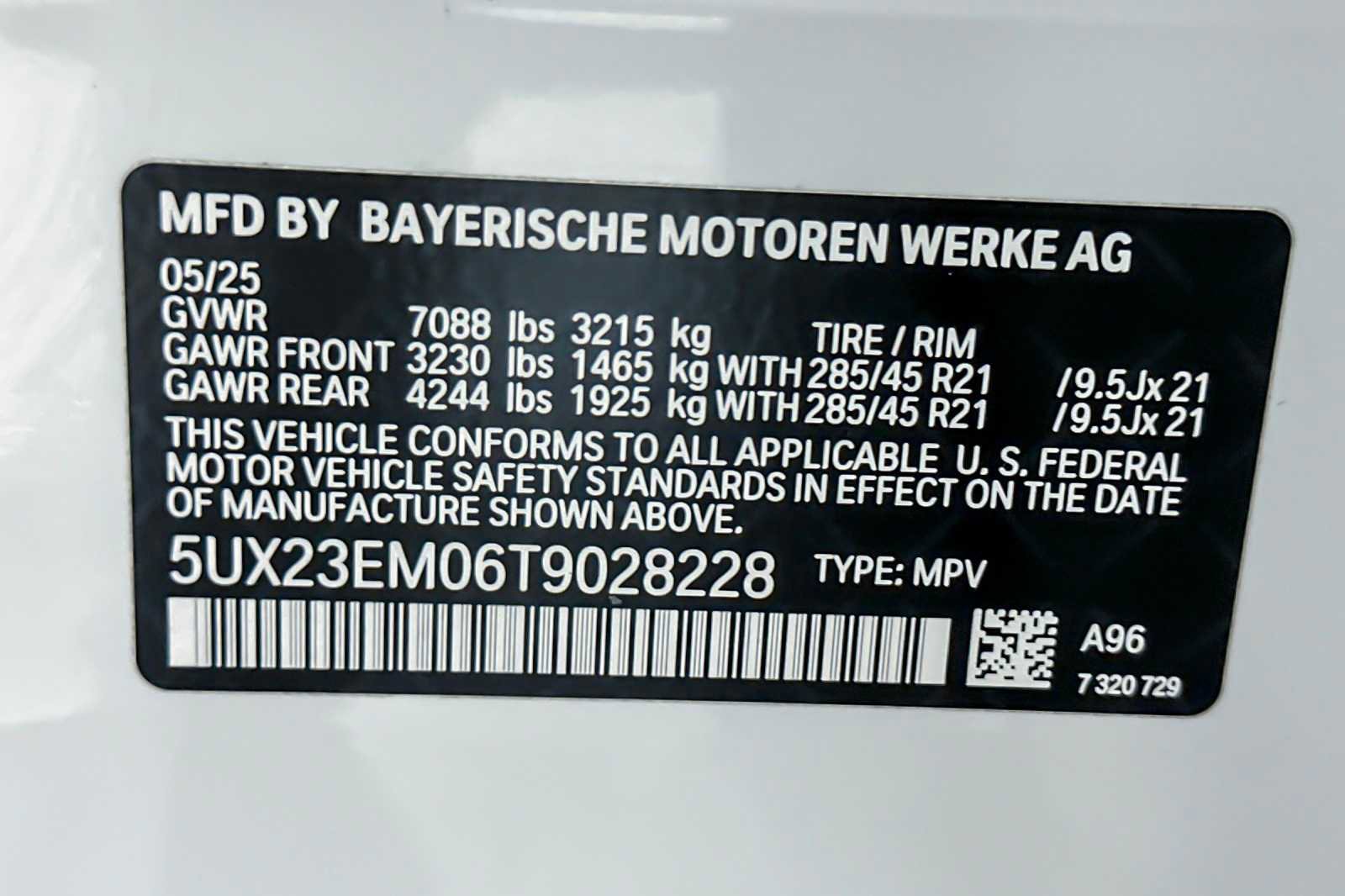 Used 2026 BMW X7 xDrive40i w/ Executive Package image 29