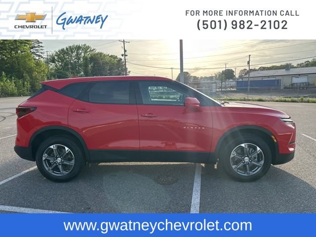 Used 2024 Chevrolet Blazer LT image 4