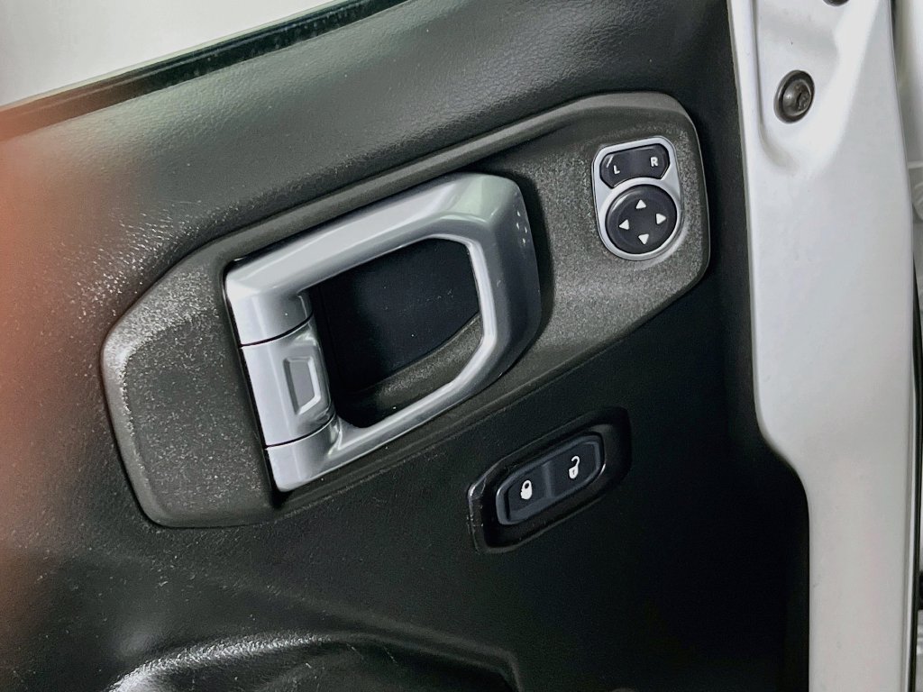 Used 2019 Jeep Wrangler Sport AWD/4WD image 14