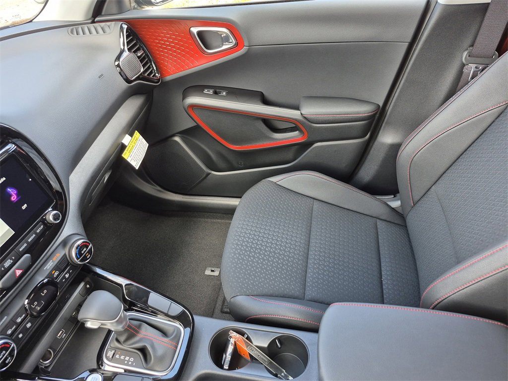 New 2025 Kia Soul GT-Line image 30