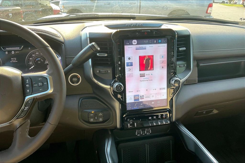 Used 2025 RAM 2500 Laramie AWD/4WD image 6