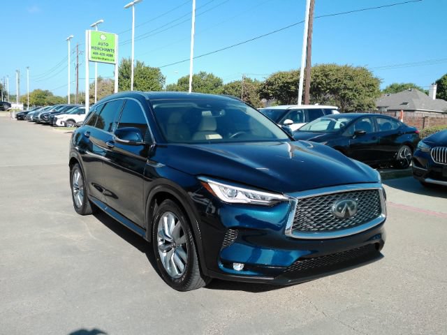 Used 2020 INFINITI QX50 Luxe w/ Navigation Package FWD image 4