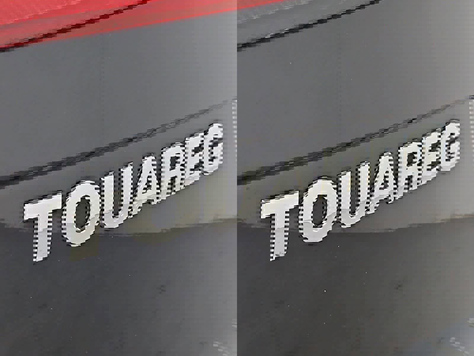 Used 2015 Volkswagen Touareg TDI AWD/4WD image 12