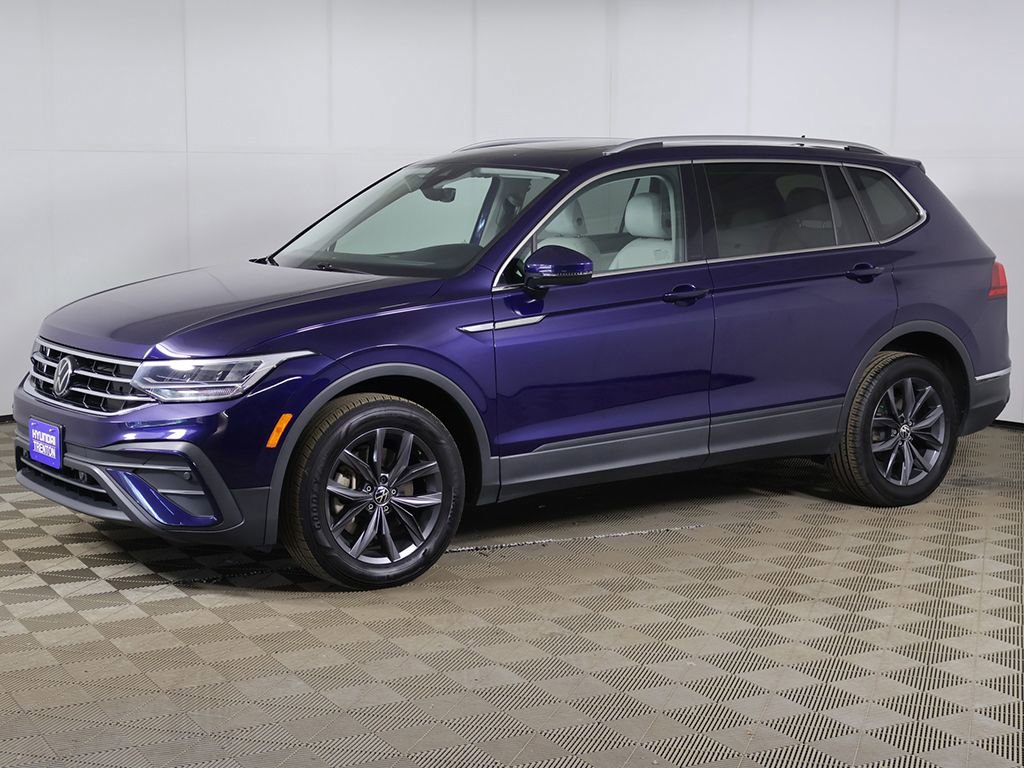Used 2024 Volkswagen Tiguan SE AWD/4WD image 7