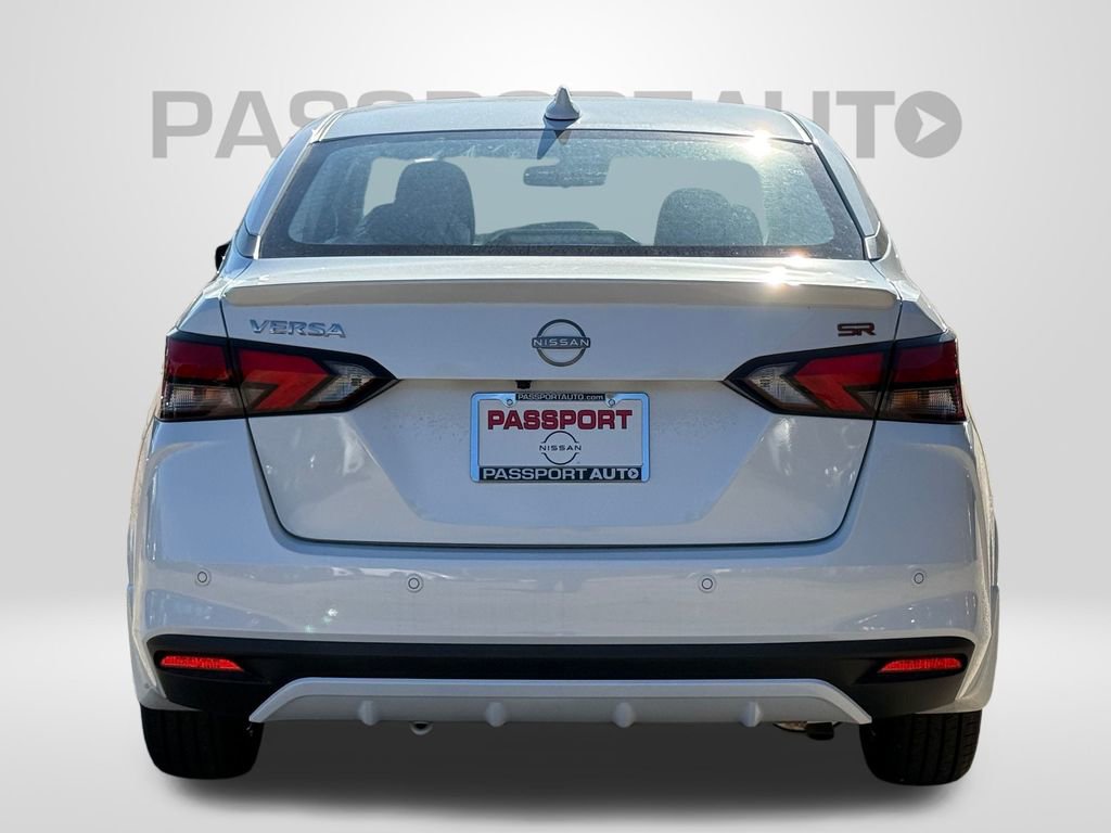 New 2025 Nissan Versa SR w/ Trunk Package image 5