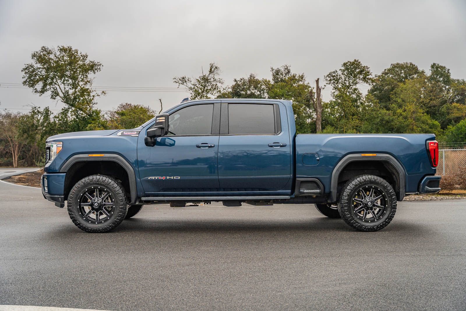 Used 2021 GMC Sierra 2500 AT4 w/ AT4 Premium Plus Package image 5